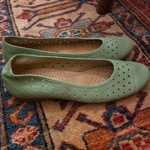 Gabor green suede flat - Picture 2 of 4